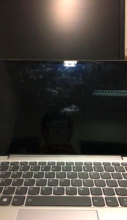 电脑黑屏故障排查指南 深圳二手电脑推荐