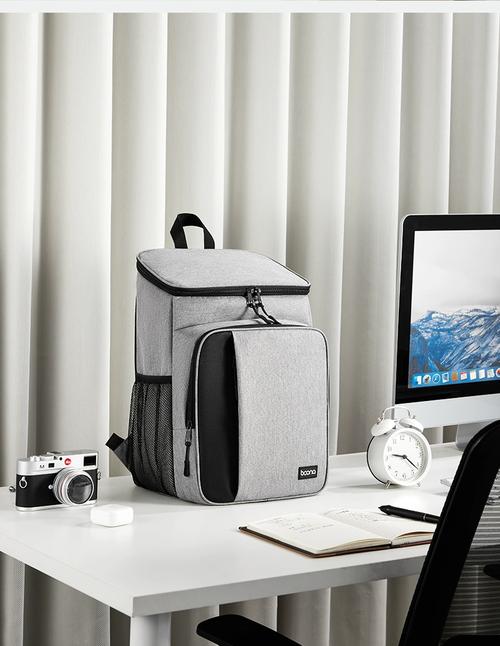 山西电脑网为您推荐一款多功能电脑包，它不仅能够满足日常办公的需求，还能满足多种办公场景的需求，甚至可以满足编程和手写的需求。以下是关于这款多功能电脑包的详细介绍