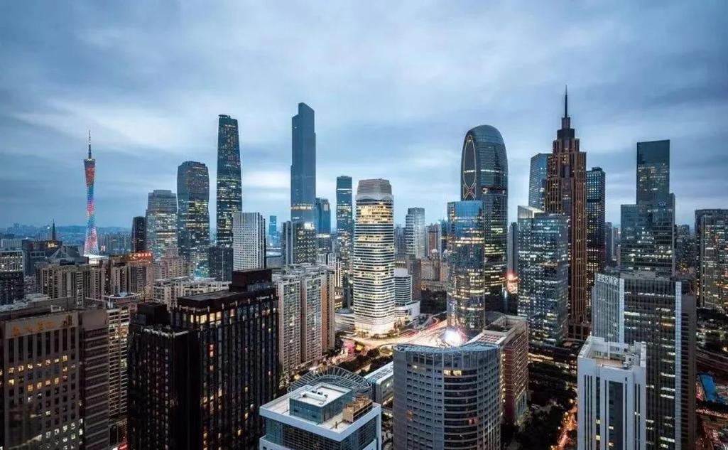 广州作为城市象征,高端网站建设的策略与实践