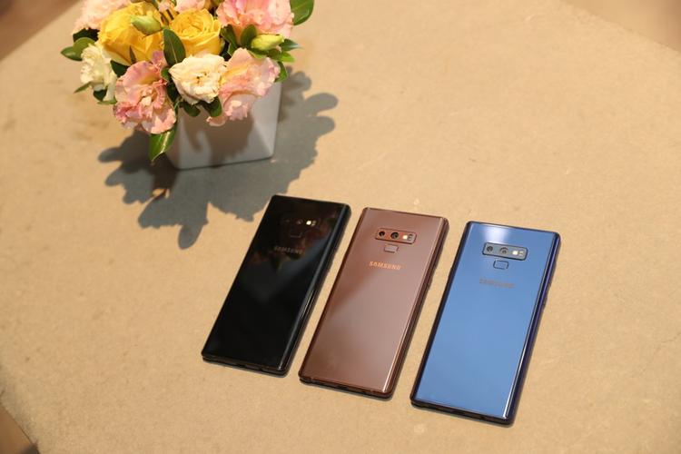 游戏笔记本电脑排行指南,三星游戏笔记本G11与三星平板电脑P311