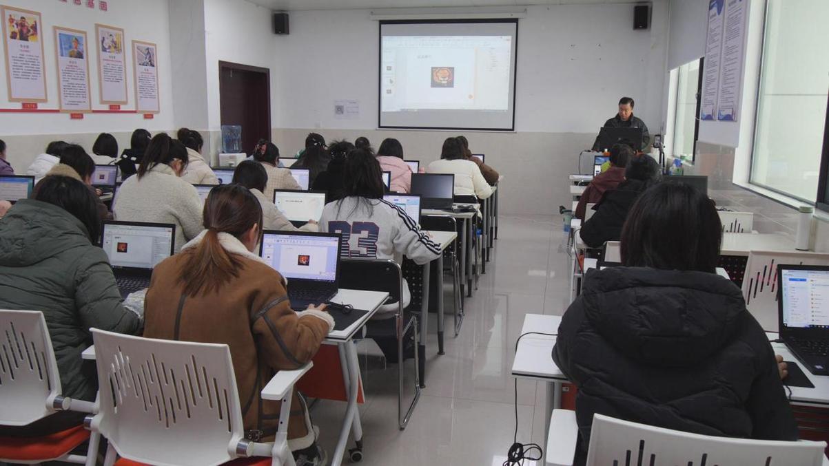 学习电脑版,泰州电脑培训,助力您的电脑体验更佳