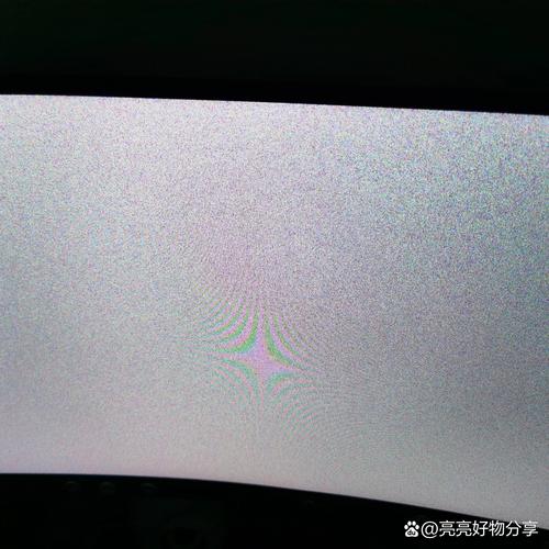 戴尔台式电脑屏幕出现雪花点，你的电脑还能正常使用吗？