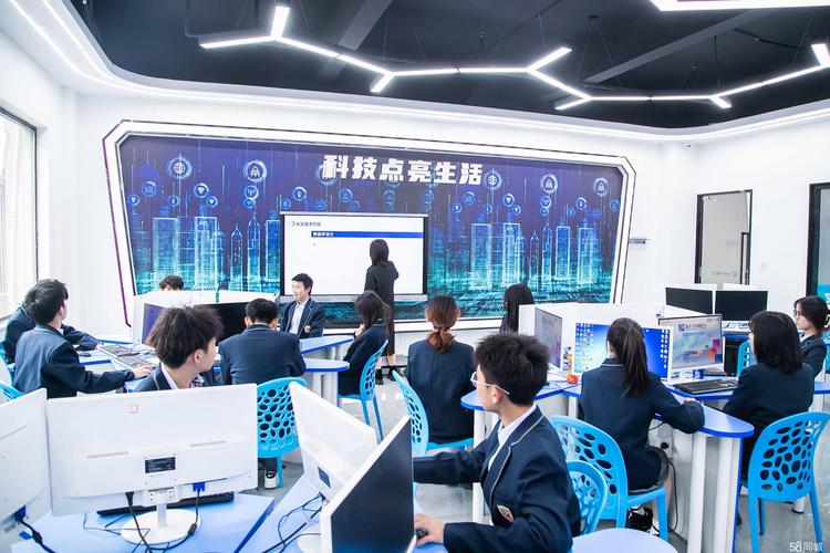 一、江西电脑学校的教育背景与品牌形象