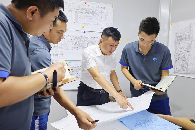 站在厦门站建设的岗位上，看企业发展的新方向