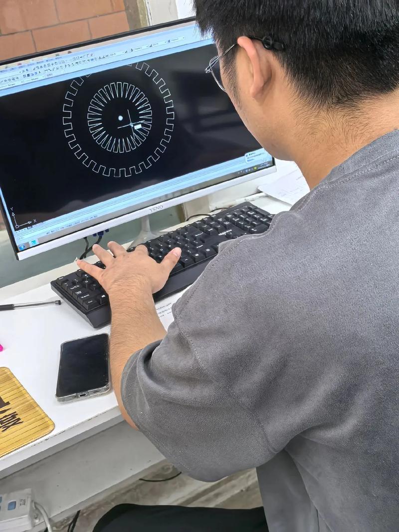 渭南电脑培训,提升专业能力,让丑脸不再阻碍你的工作