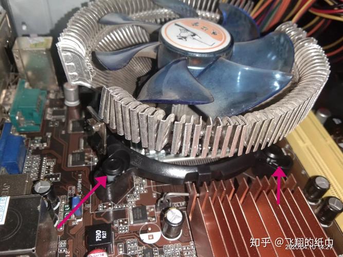 如何轻松拆解电脑 CPU 风扇?