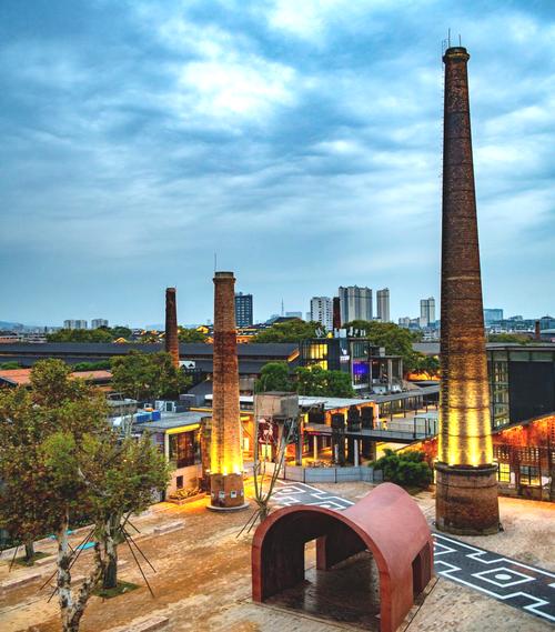 郑州网站建设套餐，让你的网站焕发新生，成为城市的骄傲