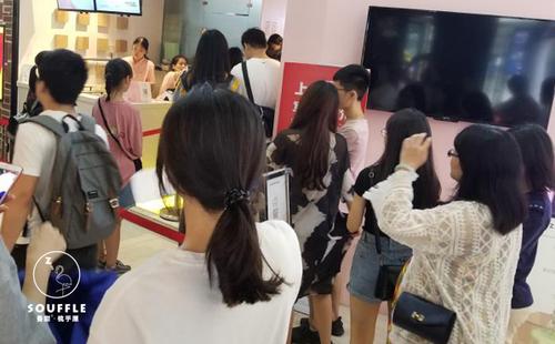 抖音网红获取策略，如何用点赞和评论刷取信息