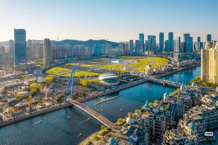 大连站建设，城市形象的象征与未来发展