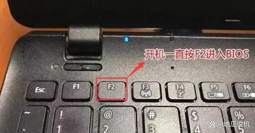如何在联想1寸笔记本电脑上玩K歌